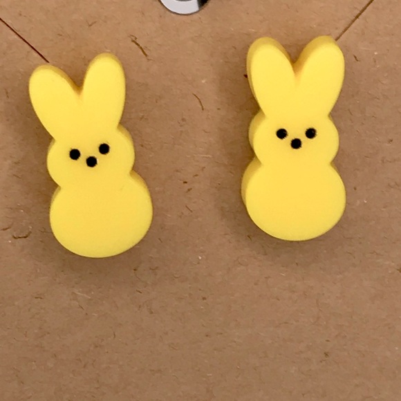 Jewelry - Yellow Peep Bunny Stud Earrings